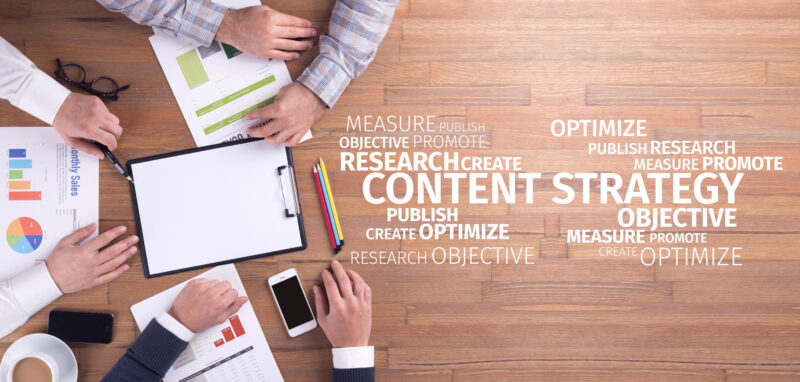 Depositphotos_138391168_L marketing team working on crafting a content strategy for SEO